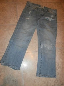 Girls Aeropostale Jean Capris, Denim, Size 7/8 distressed - Picture 1 of 3