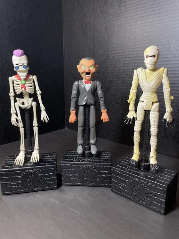 1996 Goosebumps Motion Creatures Set of 3 Spins Around Tested All Working Cover