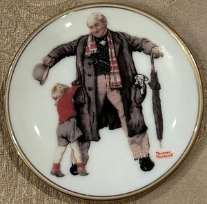 Norman Rockwell Miniature Collector’s Plate  “THE GIFT” VINTAGE D1-58 - Picture 1 of 2