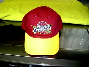 Cleveland Cavaliers Snapback Hat / CAP Basketball Burgundy  & Yellow NEW $25 - Picture 1 of 4