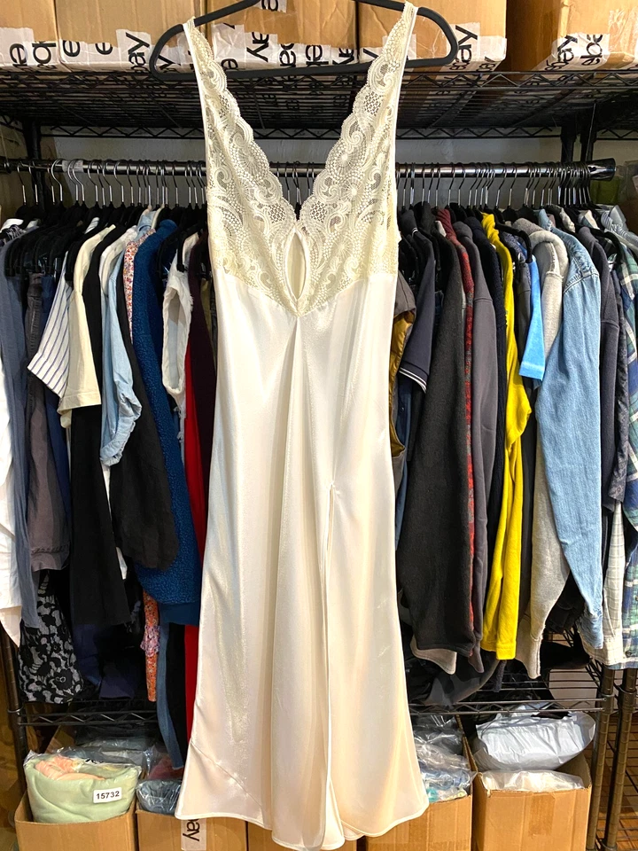 Victoria's Secret Satin Slip Dress size S Lace Romantic Nightgown Y2K Vtg - Image 1 of 4