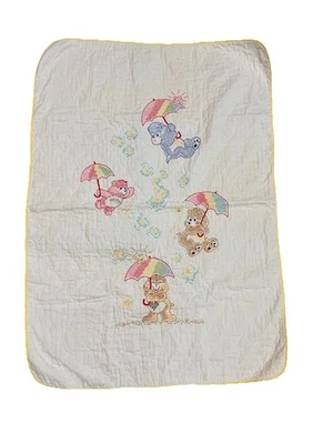 Manta de bebé de colección Care Bears edredón cuna años 80 blanco punto de cruz hecha a mano 28x40 Foto 1 de 4