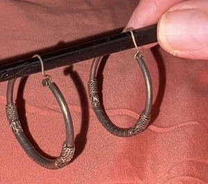 VINTAGE Sterling Silver Southwestern Handmade Ornate Design Hoop Earrings - Picture 1 of 6