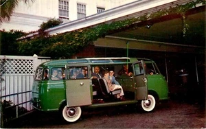 ANTIQUE AUTO, GOLIATH 11 PASSENGER BUS, VINTAGE POSTCARD (U567) - Picture 1 of 2