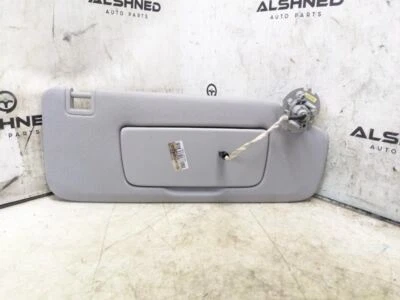 Chevrolet Blazer 19-21 FR RH parasol con espejo retrovisor iluminado 84847277 OEM *ReaD* Foto 1 de 4