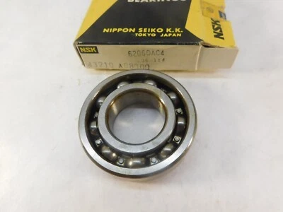 Cojinete eje trasero Datsun 510 610 sedán ref. 43210-A0800 NSK 6206DAC4 1968-1975 Foto 1 de 4