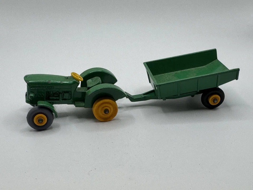VINTAGE MATCHBOX LESNEY JOHN DEERE LANZ 700 TRACTOR & TRAILER NO.50/51 ENGLAND - Image 1 of 4