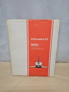 Vintage NASA Space Shuttle Information Kit JFK Space Center - Bild 1 von 12