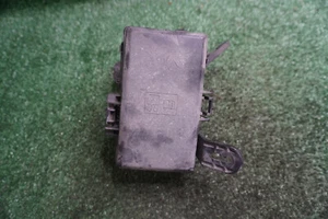 Ford Fiesta 2016 2017 2018 2019 motor caja de fusibles relé de conexiones OEM D2BZ14290R - Imagen 1 de 3