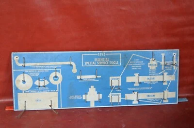 Plymouth Chrysler Essential Service Specials 1975 placa clavija suspensión sombra 1 Foto 1 de 4