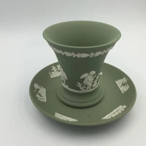 Wedgwood Green Jasperware White Relief Seasons Sage Green Jasper Vase with Dish - Bild 1 von 4