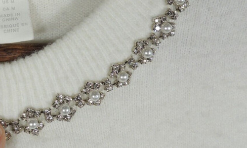 OFF WHITE Maglione H&M invernale (off) bianco finti diamanti perle collo gioiello taglia med elegante