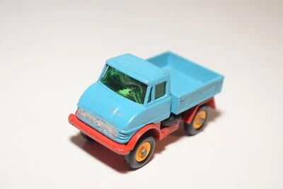 A43 1:60 MATCHBOX LESNEY 49 UNIMOG ROT BLAU TOP ZUSTAND 2 - Bild 1 von 4