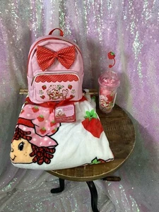 Strawberry Shortcake Vintage Style Backpack, Blanket, & Tumbler With Sock NWT - Picture 1 of 12