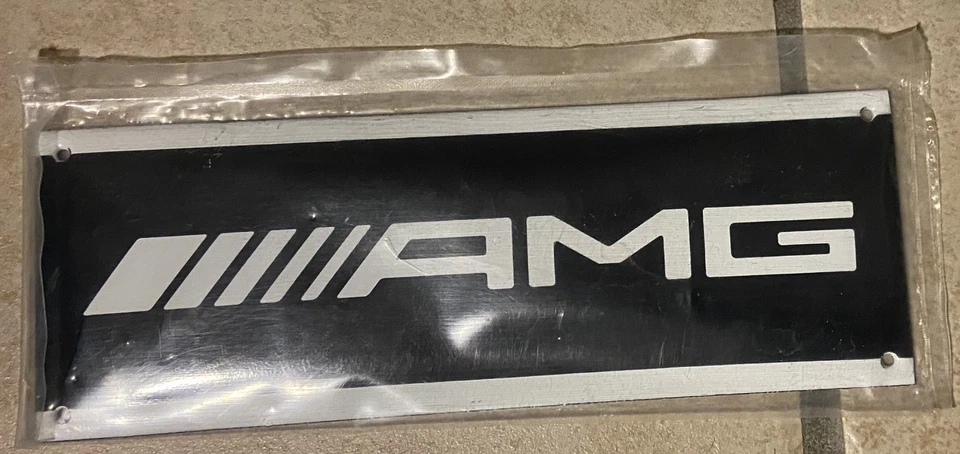 NEU OVP AMG METALLSCHILD SCHWARZ MIT WEIßEM SCHRIFTZUG BREITE: 20 CM HÖHE 7 CM - Bild 1 von 1