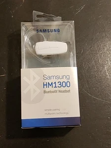 2013 Samsung HM1300 Bluetooth Over The Ear Headset  - White - Picture 1 of 3