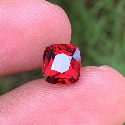Granada Mahenge 3,04 crt cor vermelha sangue 100% natural mina não aquecida Tanzânia - Imagem 1 de 4