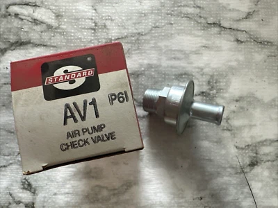 Válvula de retención de filtro de aire Standard Motor Products AV1 Foto 1 de 4