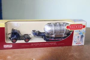 LLEDO TRACKSIDE 1:76 AEC MAMMOTH & LOW LOADER - LNER DG124000 - Picture 1 of 1