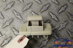 2013 MERCEDES BENZ C250 FRONT LEFT DRIVER DOOR VISOR CLIP MOUNT LH L 13 C 250 - Picture 1 of 3