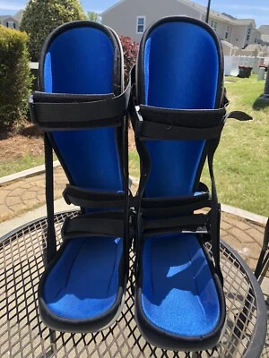 Night Splint Plantar Fasciitis   Achilles Tendonitis Heel Spurs (Grey and Blue)  - Image 1 of 4