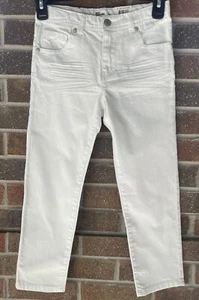 Epic Threads White Denim Jeans Size 7 Slim Straight Leg - Picture 1 of 7