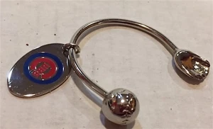 CHICAGO CUBS SILVER TONE METAL KEY FOB WITH GLOVE AND BALL UNUSUAL / E.U.C - Picture 1 of 6