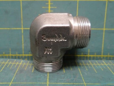 Swagelok SS-1210-9 Tube Compression Fitting Union Elbow 3/4", No Ferrule / Nut - Image 1 of 3
