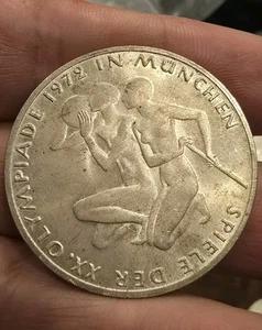 1972 Munich Olympic Games 10 Mark Coin - .625 SILVER - Picture 1 of 9