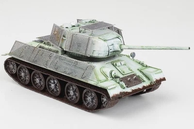 Dragon Models 1/72 T-34-85 w/Bedspring Armor Soviet Army - Image 1 of 2