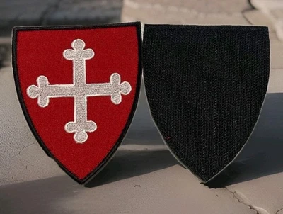 Parche con los símbolos de la Orden de los Santos Mauricio y Lázaro. Foto 1 de 4