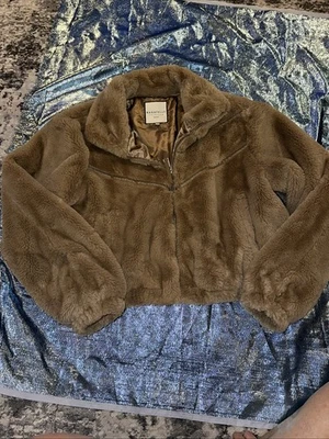 Chaqueta estilo bombardero Bagatelle NYC XL marrón imitación piel bolsillos recortados estilo acogedor Foto 1 de 4