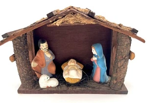 Vintage Handmade Manger Nativity Scene With Figures Made In Japan - Picture 1 of 8