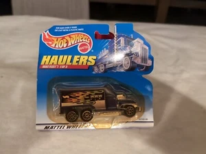 Hot Wheels Haulers Heat Fleet "Hot Rod Wagon" Sealed - Picture 1 of 7