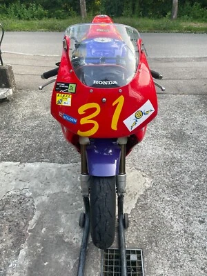 Motorrad Honda CBR 900RR - Bild 1 von 4