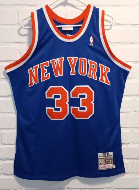 Mitchell & Ness Women's New York Knicks Patrick Ewing #33 NBA Cropped