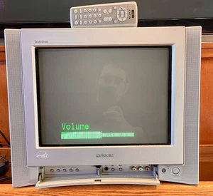 Sony Trinitron KV-13FS100 13 inch Flat Tube CRT Retro Gaming TV with Remote - Picture 1 of 10