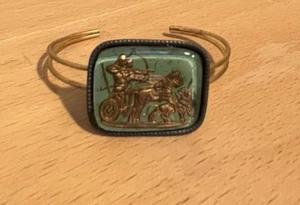 Vintage Intaglio Kamee Messing Armreif Armband - Bild 1 von 3