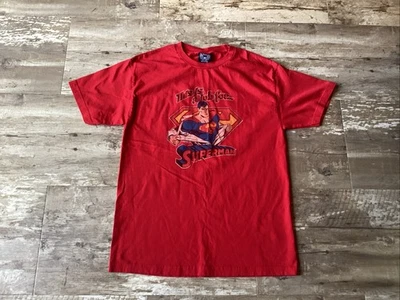 Camiseta roja de comida chatarra grande Superman "This Is A Job For Superman" Foto 1 de 4