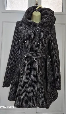 NUEVO Abrigo con Capucha Coffeeshop Para Mujer Talla/S Cinturón Espiga Negro/Blanco Nuevo con Etiquetas Foto 1 de 4