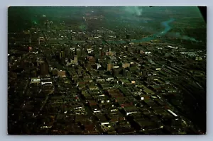 Postkarte Vintage Iowa Luftaufnahme von Des Moines Stadt Gebäuden - Bild 1 von 2