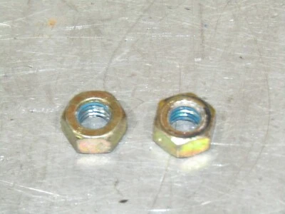 2000 - 2005 别克 Lesabre 3.8L 原始设备制造商雨刮臂固定螺母套装 00 01 02 03 04 05 — 第 1/2 张图片