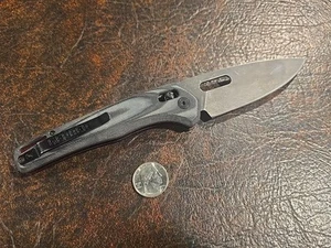 Gerber Sumo Pivot Lock Knife 3.875", Black and Gray Layered G10 Handle - Picture 1 of 2