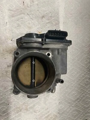 Conjunto de cuerpo/válvula del acelerador Lexus IS350 09 Foto 1 de 3