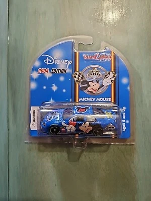 Team Caliber Pit Stop Disney 2004 Edition Daytona 500 Mickey Mouse 738782041316 - Image 1 of 2