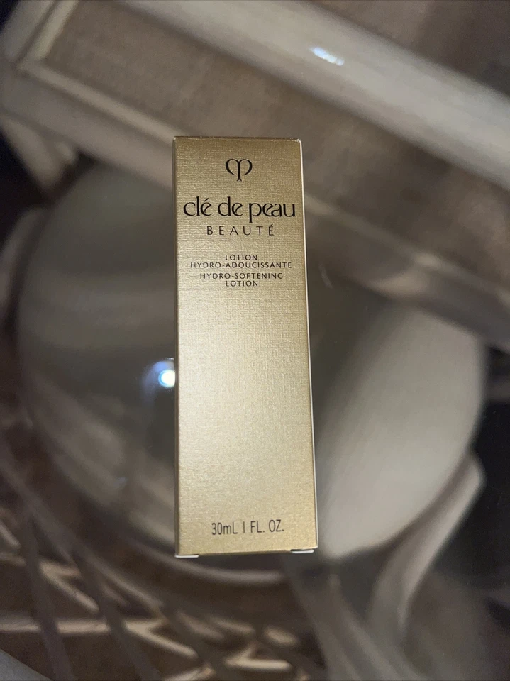 Cle De Peau Beaute Loción Hidroablandante Tamaño de Viaje 30ml/1oz Nueva en Caja Foto 1 de 1