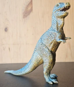 ALLOSAURUS. DETAILED TOY DISPLAY FIGURE. AAA MADE IN CHINA. 7 IN. BY 6 IN. - Picture 1 of 6