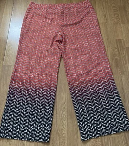 Madeleine Women’s Red & Black Chevron Wide Leg Trousers Size 22 Colour Block - Picture 1 of 8