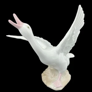 Vintage KPM Porcelain Swan Figurine White Pink Beak Wings Outstretched Germany - Picture 1 of 12