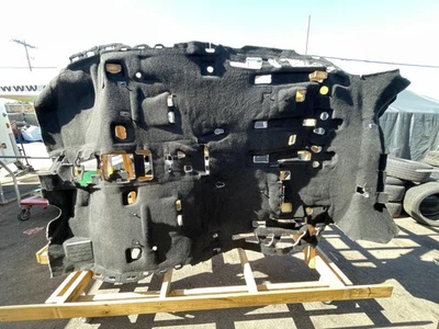 Alfombra Nissan Pathfinder 2017-2020 OEM 74902-9NJ0A Foto 1 de 4